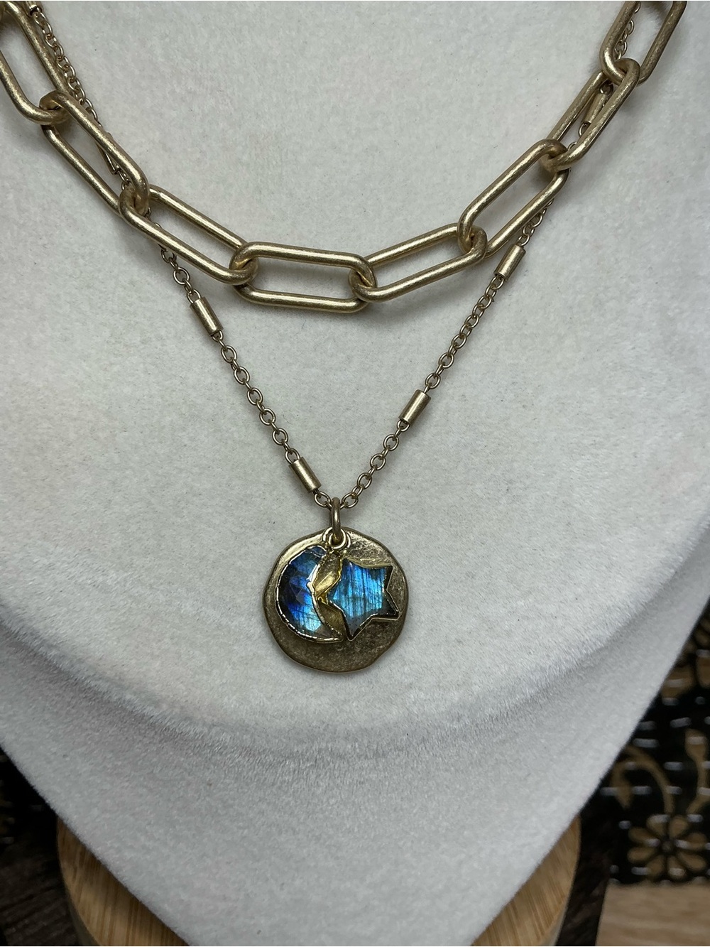 ๐ Celestial Glow | Labradorite Moon & Star Double Gold Chain Necklace - Picture 6 of 8